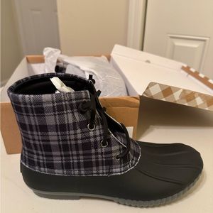 Simply Southern Duck boots